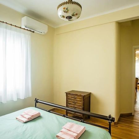 Plaka Vintage Apartment Athena Bagian luar foto